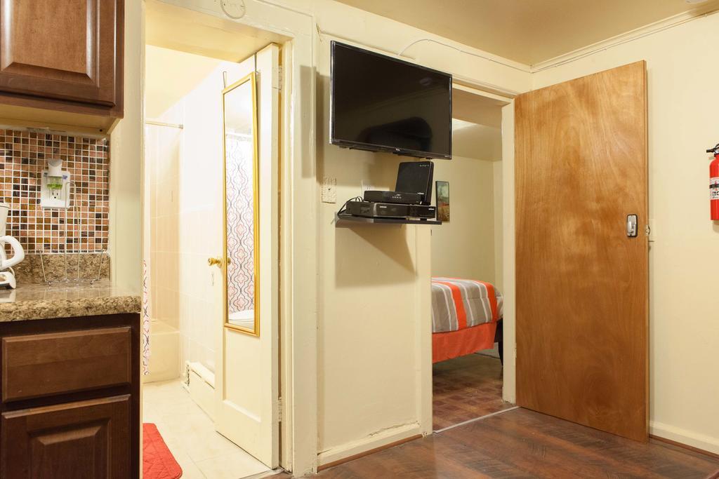 Studio And 1 Bedroom Apartments - Bronx Nowy Jork Zewnętrze zdjęcie