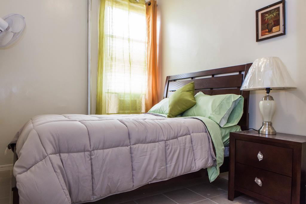 Studio And 1 Bedroom Apartments - Bronx Nowy Jork Zewnętrze zdjęcie