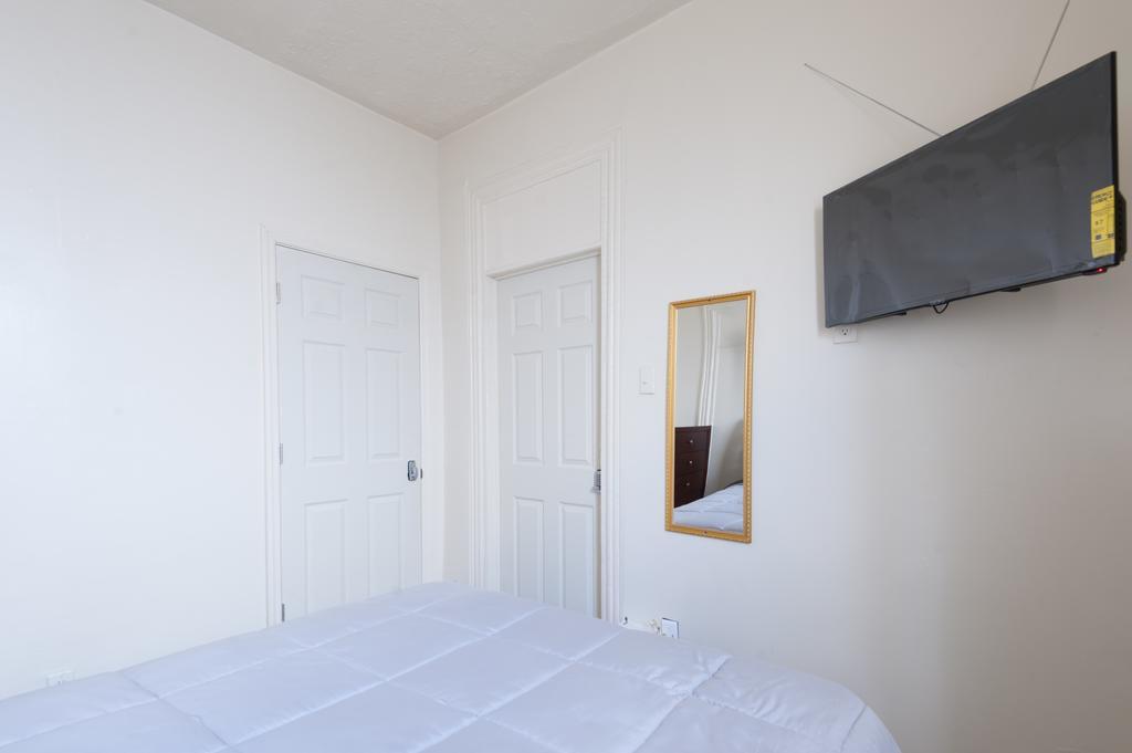 Studio And 1 Bedroom Apartments - Bronx Nowy Jork Zewnętrze zdjęcie